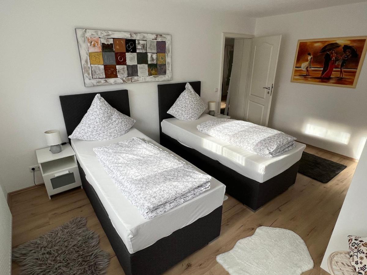 Terrassenwohnung In Estenfeld Bei Wuerzburg Экстерьер фото