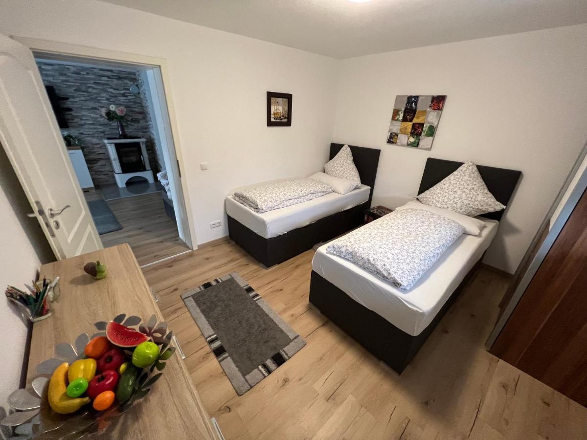 Terrassenwohnung In Estenfeld Bei Wuerzburg Экстерьер фото