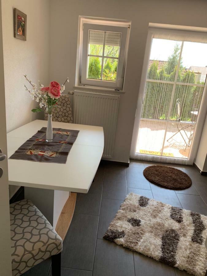 Terrassenwohnung In Estenfeld Bei Wuerzburg Экстерьер фото