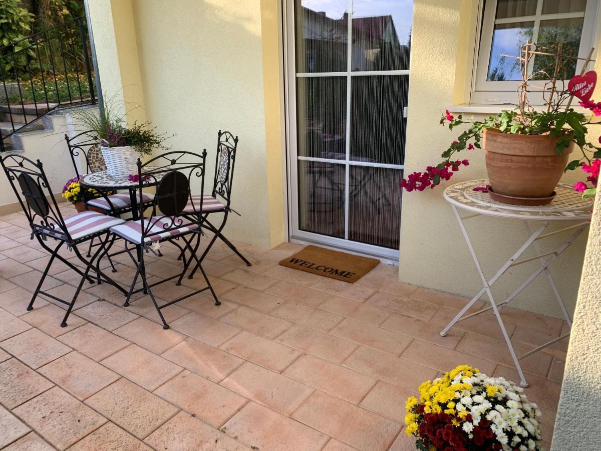 Terrassenwohnung In Estenfeld Bei Wuerzburg Экстерьер фото